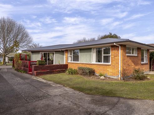 103 Woodbury Street, Russley