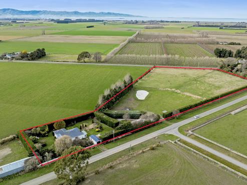 494 Lake Road South, Leeston