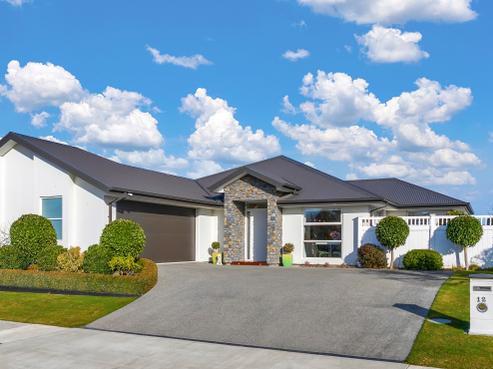 12 Lewis Close, Fernside