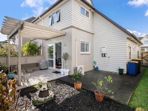 3 Hatfield Place, Albany Heights