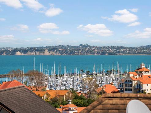 24 Midshipman Court, Gulf Harbour