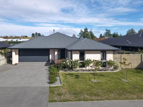 17 Tiny Hill Drive, Rolleston