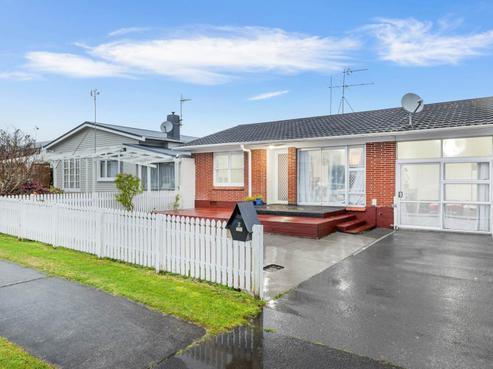 2 Allen Avenue, Papatoetoe