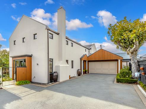 100 Straven Road, Fendalton