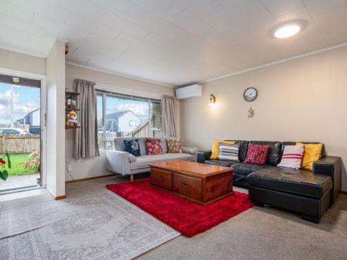 2/29 Nikau Street, New Lynn