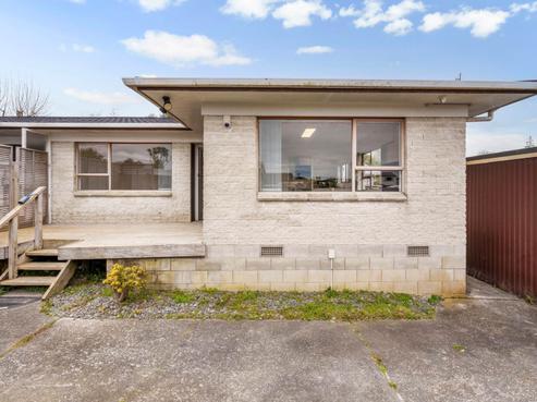 2/30 Blacklock Avenue, Henderson