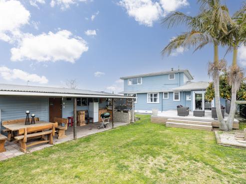 36 Allen Berry Avenue, Pirimai