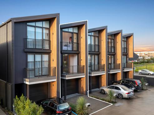 24 Silica Mews, Stonefields