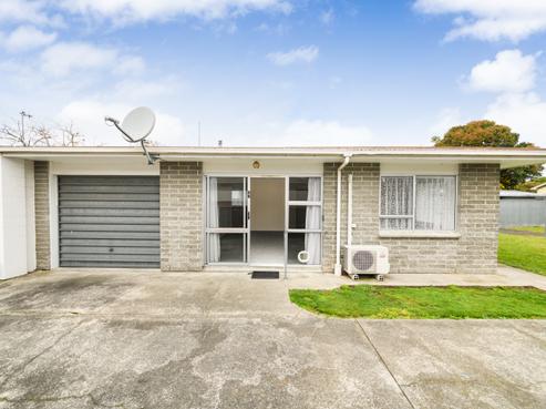 8B Bryant Street, Takaro