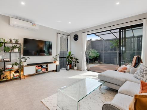 12 Owen Chapman Drive, Red Beach