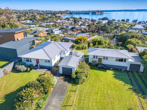 14 Beach Road, Manly