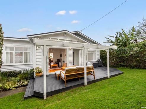 104 Owairaka Avenue, Mount Albert