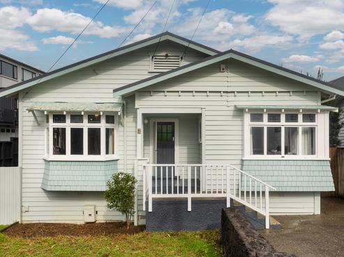 23 Lloyd Avenue, Mount Albert