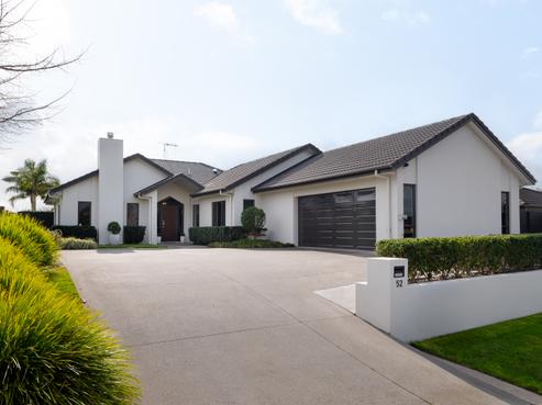 52 Wiltshire Drive, Huntington