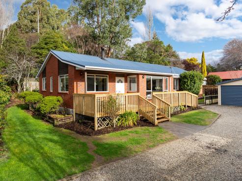 1 Elizabeth Avenue, East Taieri