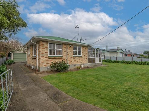 28 East Road, Shannon