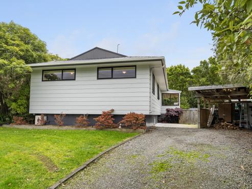 37 Hookway Grove, Paraparaumu