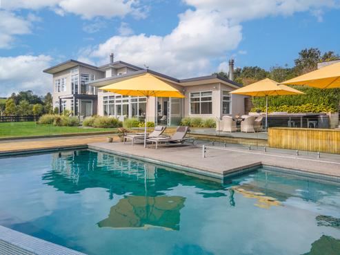 426 Whitford Road, Whitford