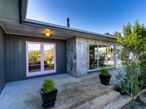 16 Tay Street, Mosgiel
