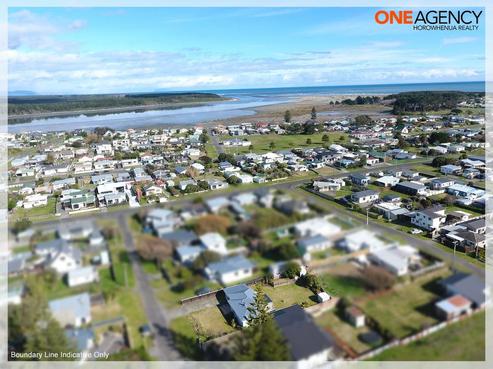 8 Kennedy Street, Foxton Beach