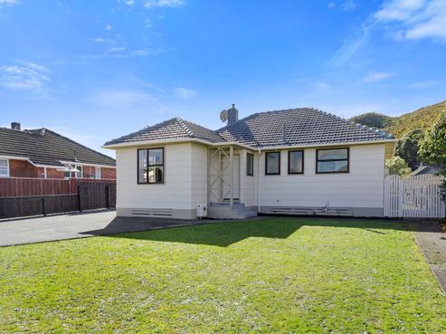 104 Hewer Crescent, Naenae