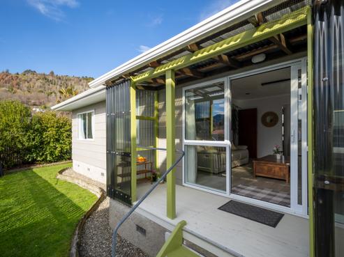 2/25A Waimea Road, Nelson South