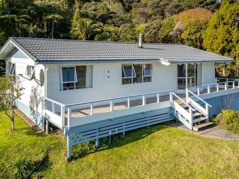 121 James Street, Coromandel