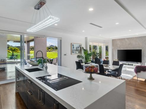 6 Throttle Close, Dairy Flat