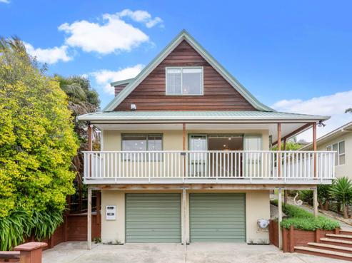 2/10 Sailfish Drive, West Harbour