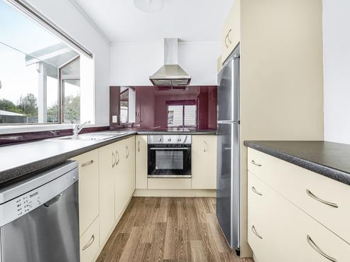 4A Saint Lukes Place, Bader