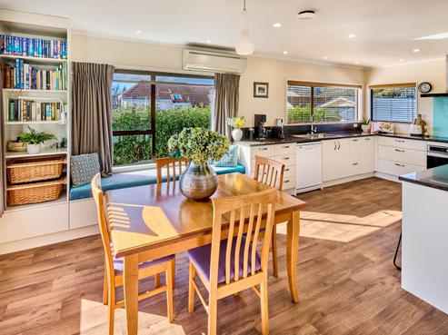 2/3 Mahoe Street, Central Hutt