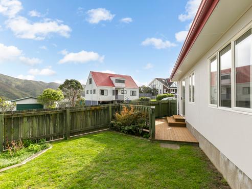 37 Parklands Drive, Karori