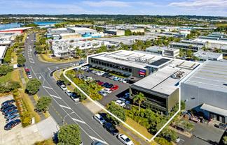 Outstanding Commercial Premises 