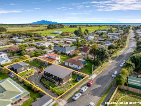95 Atkinson Avenue, Otaki Beach