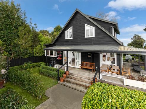 3B Shiloh Way, Greenhithe