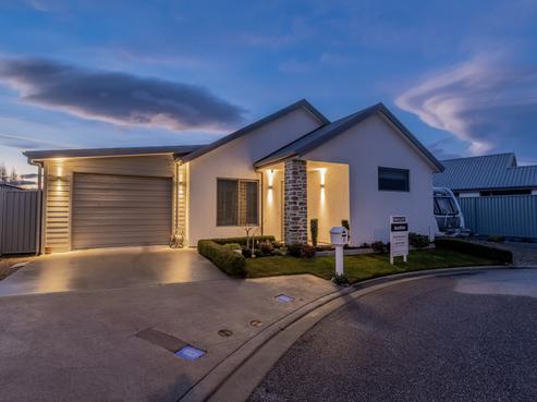 6 Weaver Close, Alexandra