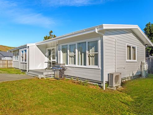 24 Matthews Road, Tamarau