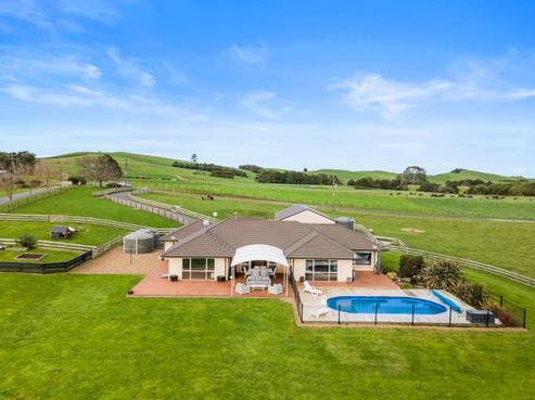 726 Monument Road, Mangatangi