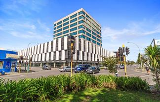 Stunning Views over CBD