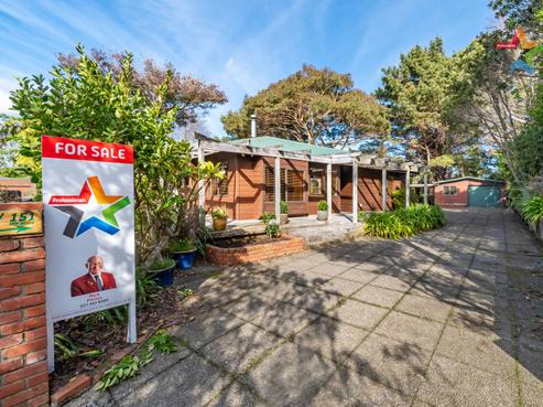 2/151 Hill Road, Belmont