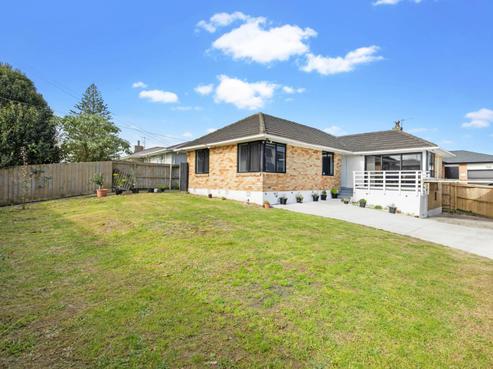 17 Mcannalley Street, Manurewa East