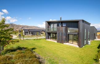 19 Magnum Drive, Cromwell