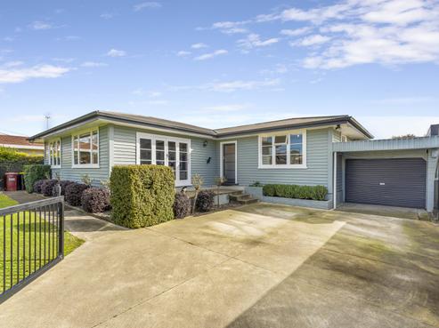 8 Victoria Street, Pahiatua