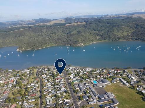 11 South Highway East, Whitianga