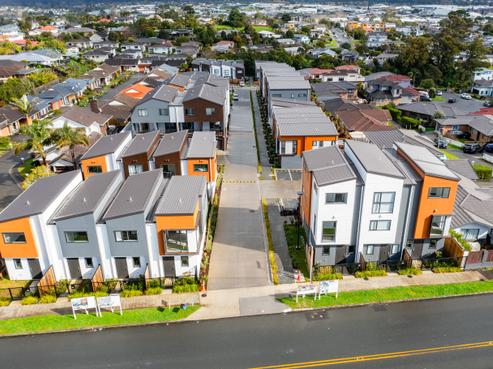 21 Raupeti Lane, Henderson
