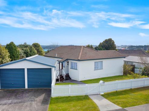 24 Santiago Crescent, Unsworth Heights