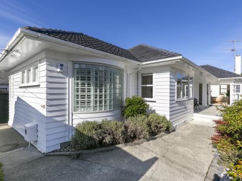 8 Bristow Place, Karori