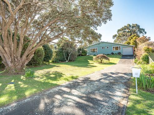 10 Eaton Crescent, Otamatea