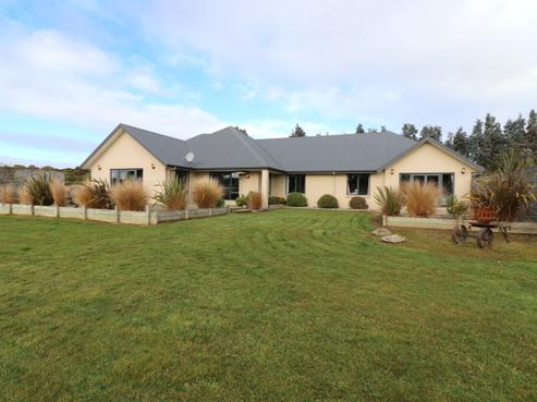 121 Mason Road, Tisbury