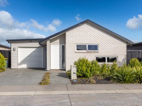 15 Naismith Street, Greenhill Park